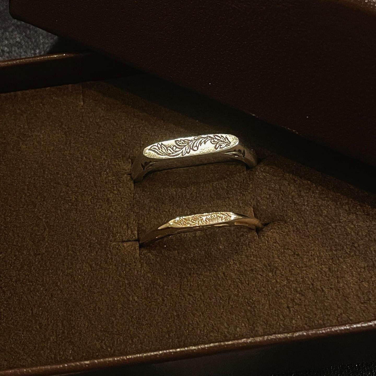 罗马假日！S925银做旧金银两色花纹刻雕戒指女复古食指戒百搭对戒