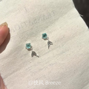 S925纯银迷你蓝色鱼尾耳钉女2026新款轻奢高级感耳环独特漂亮耳饰