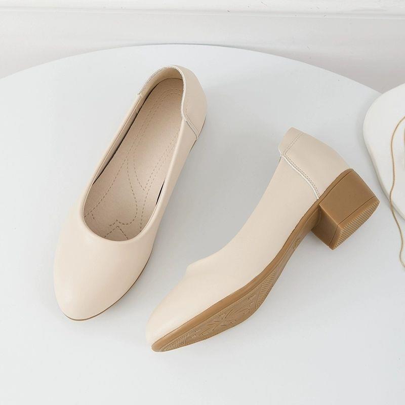 工作鞋女黑色平底软底软面白色皮鞋职业美容师防滑舒适粗跟单鞋