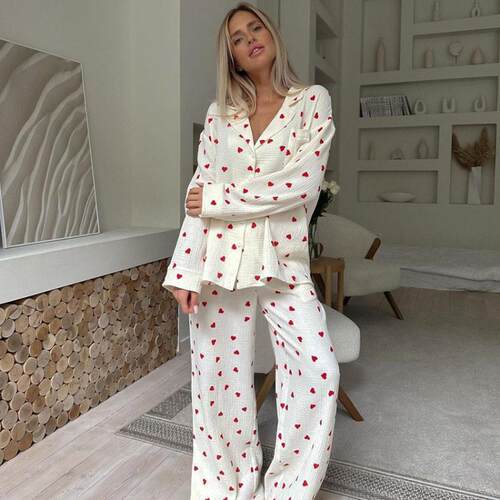 新款爱心印花上衣长裤套装家居服Love printed top and pants set
