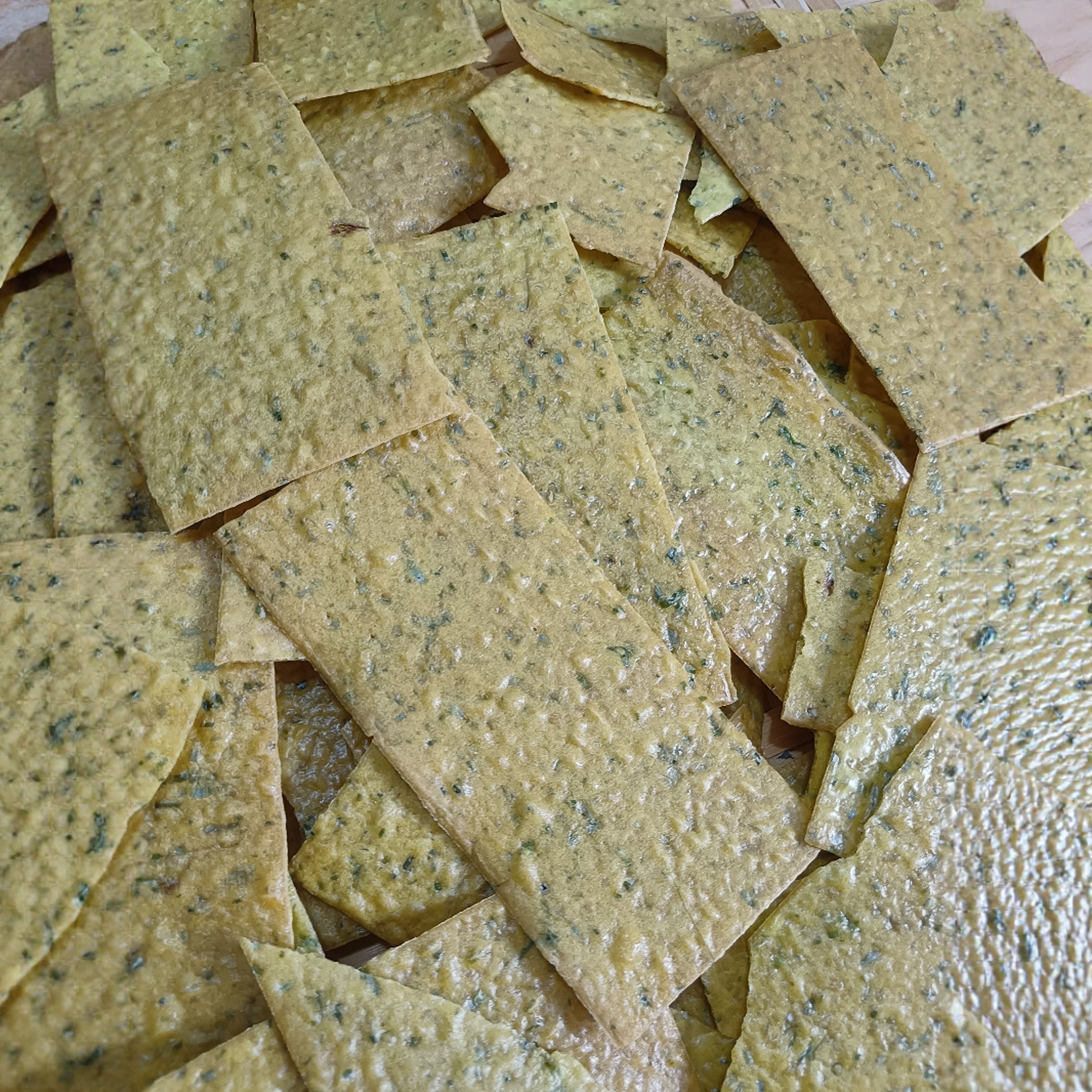 赣州特产江西赣南龙南土特产定南薄铁板干炒烫皮