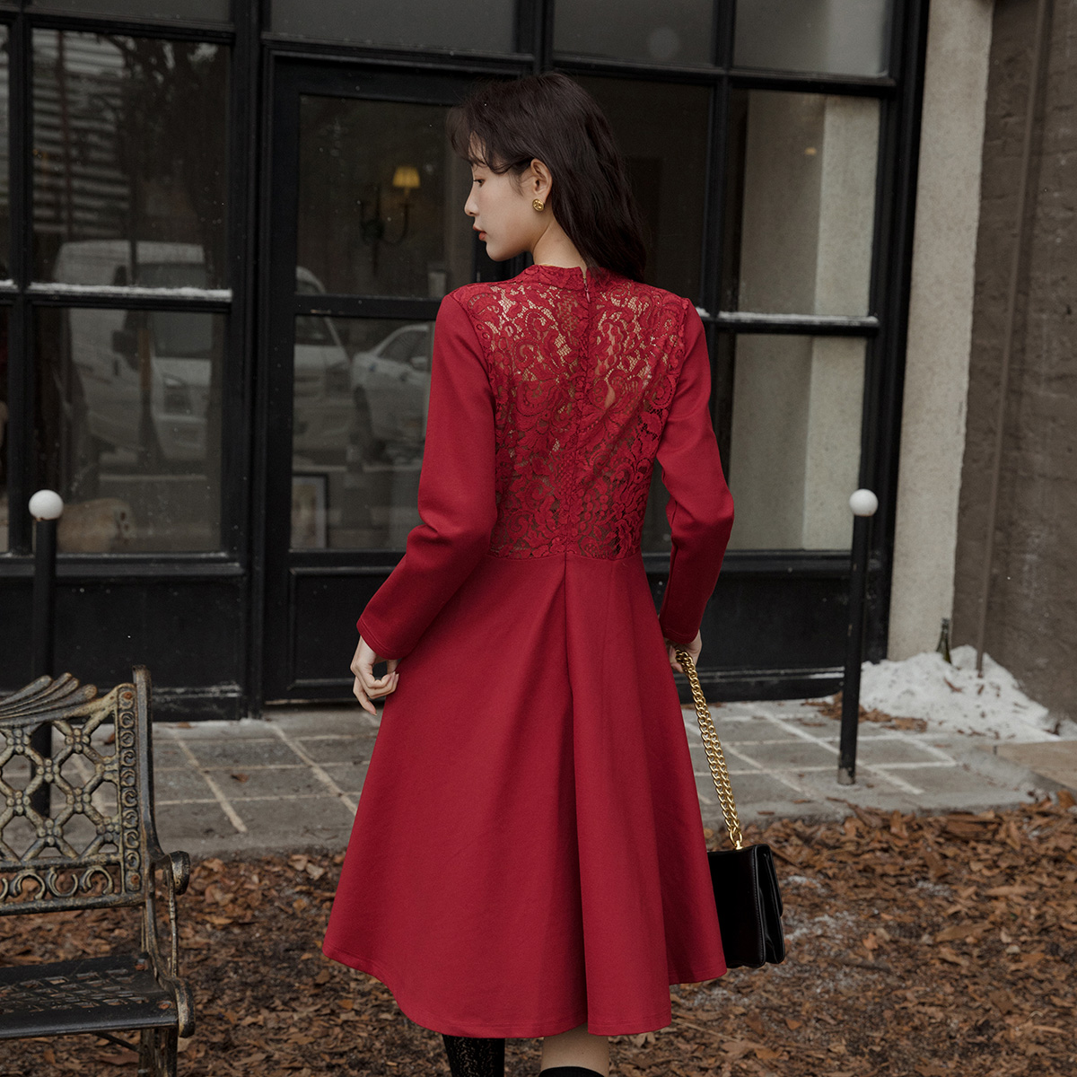 红色蕾丝新年赫本风简约连衣裙