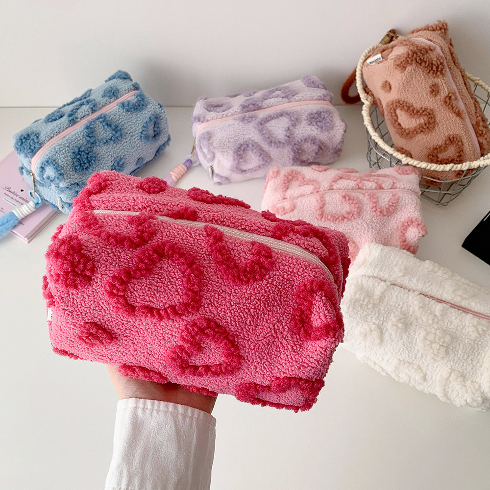 Hisocute学生毛绒笔袋少女手提爱心文具收纳袋简约便携化妆品包包,文具电教/文化用品/商务用品,笔袋,淘宝优惠券,粉丝福利购,淘宝优惠卷