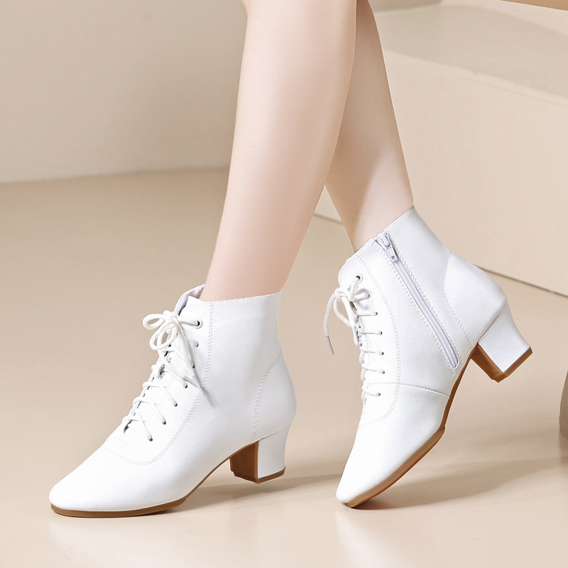 特丝丽她2025新款广场舞鞋女舞蹈靴跳舞鞋拉丁舞鞋中老年短靴