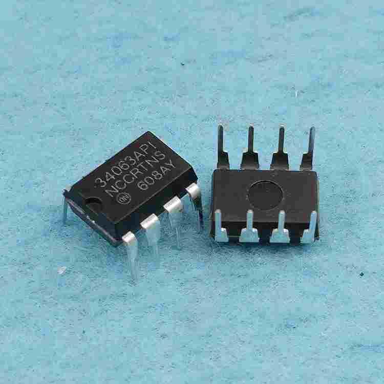 34063API MC34063 1.2A 电源芯片 DIP(B5D3)