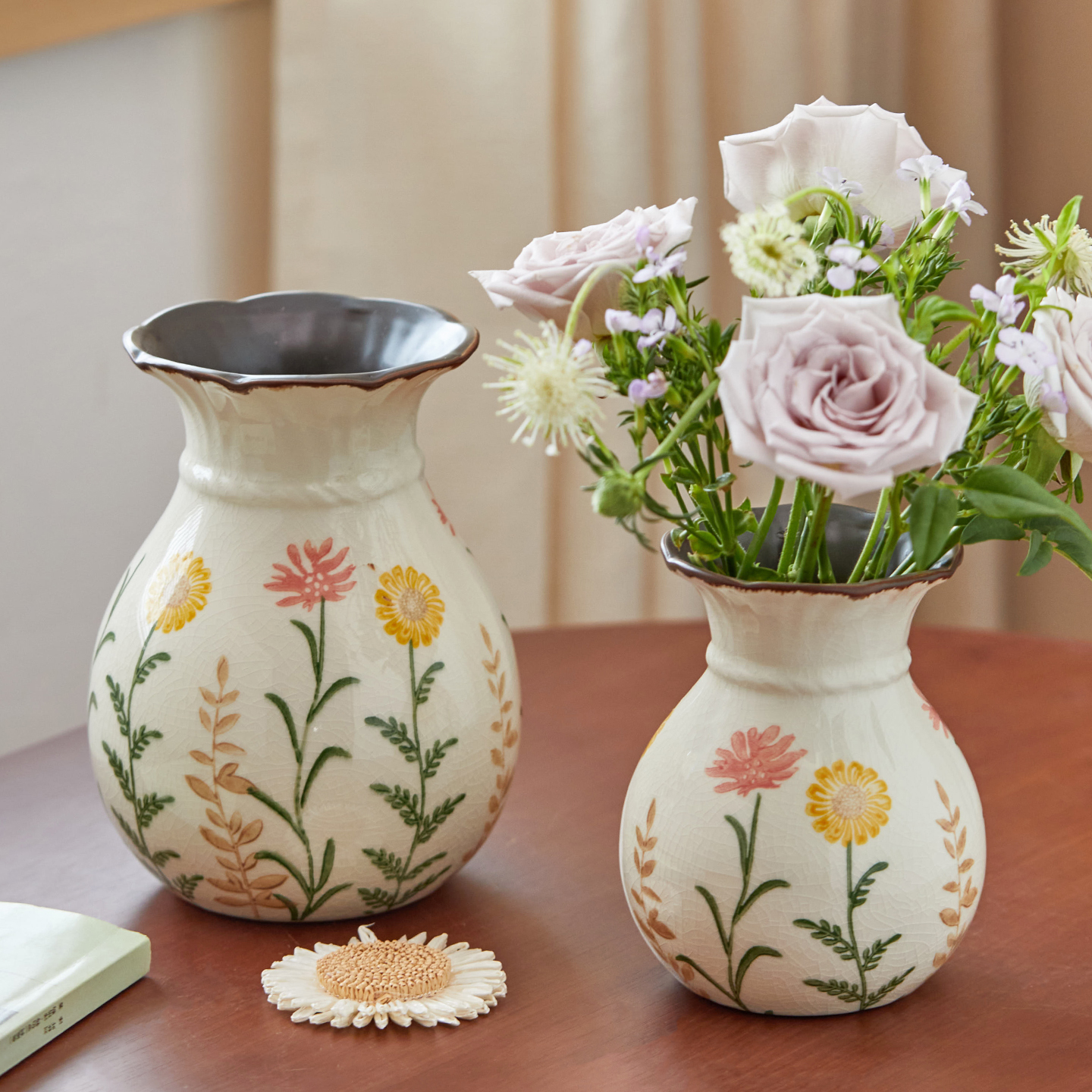 甜美感陶瓷花瓶水养玫瑰插花器