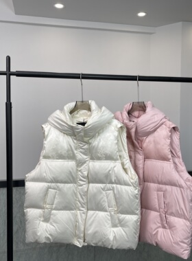 香港时风国际品牌羽绒马甲女2026年新款百搭宽松休闲加厚60203