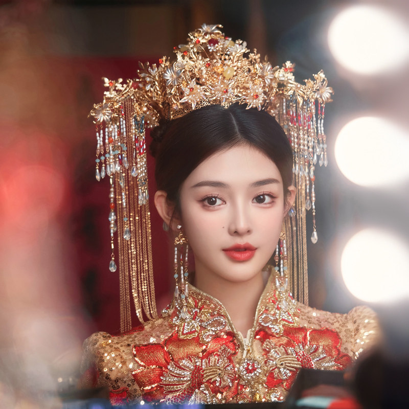 秀禾发饰金色花朵蜻蜓长流苏圆冠大气古风中式皇后大凤冠新娘头饰