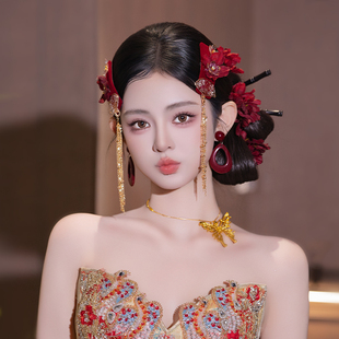 新中式新娘头饰酒红色花朵订婚古典金色扇子流苏发夹套装旗袍配饰