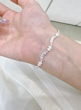 足银990蝴蝶结手链女款小众高级感送女友闺蜜生日礼物