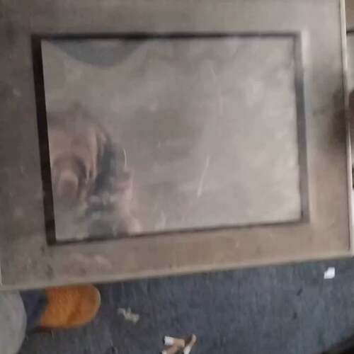 议价昆仑通泰十寸触摸屏，TPC063H，上电看视频，有一点点可维?