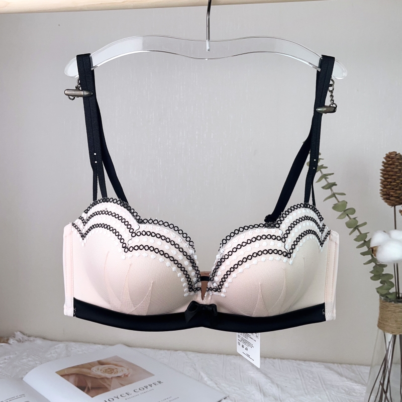 兰卓丽CICI公主系列内衣小胸聚拢二分之一杯软钢圈上托文胸20159