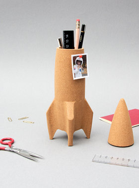 物舍×SUCK UK软木火箭收纳笔筒Cork Rocket创意桌面收纳陈列筒