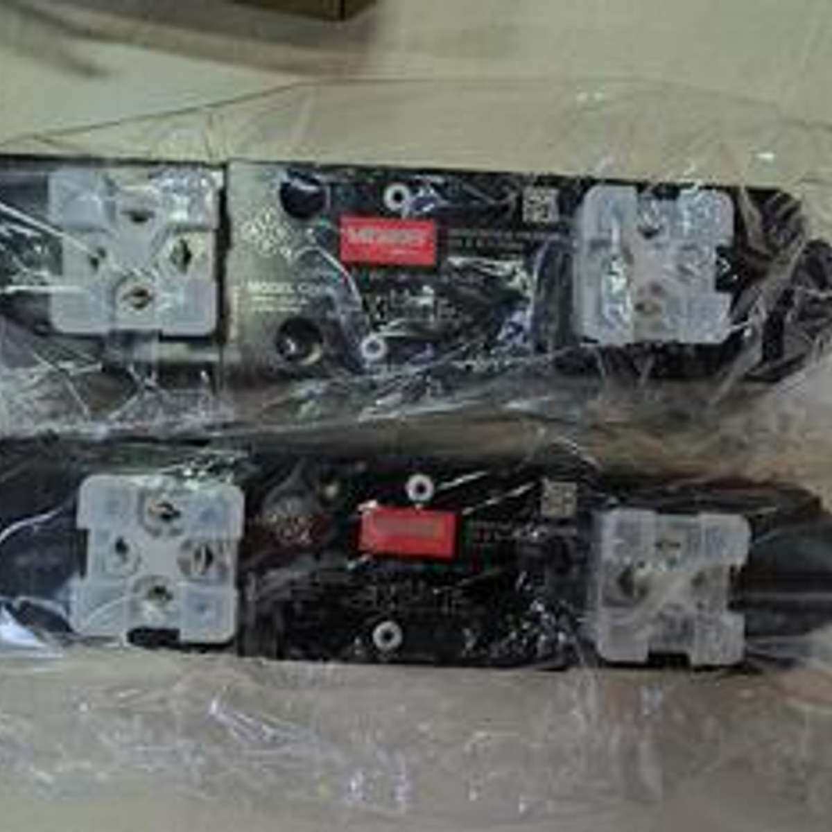 威格士 DG4V-3-6C-M-U-H7-60 电磁阀