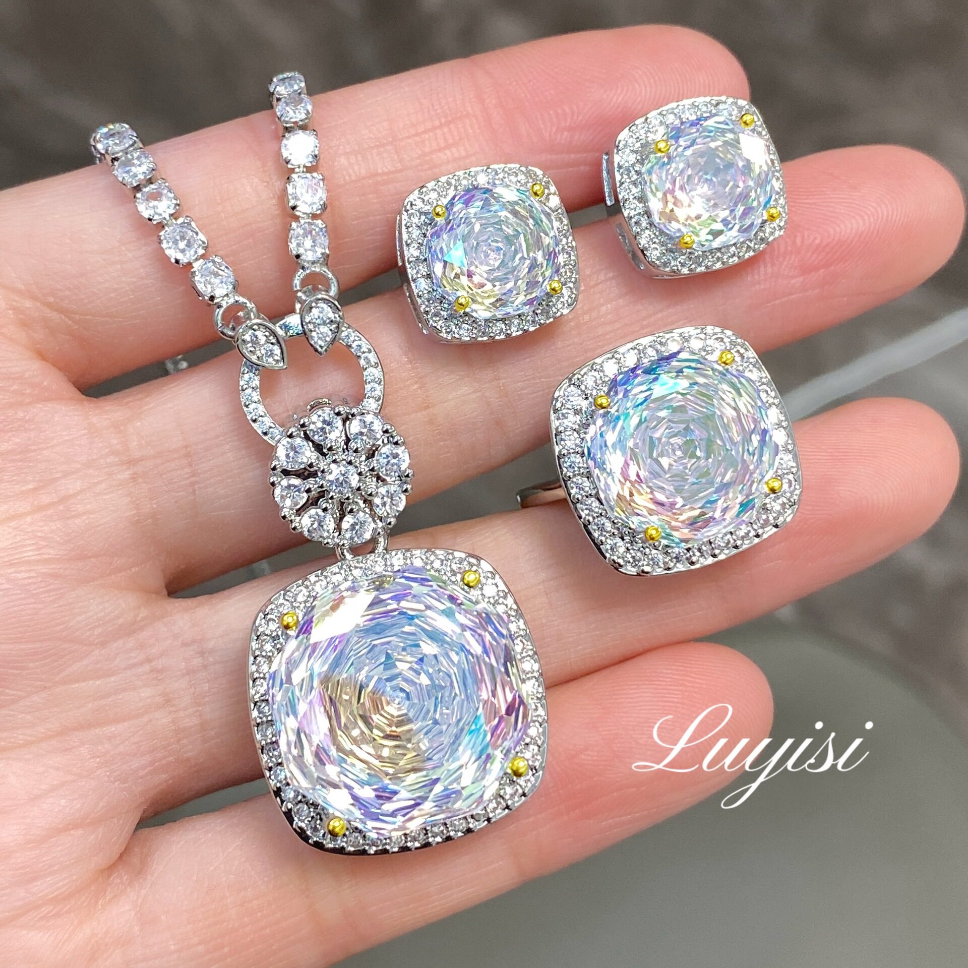 超大八角千禧玫瑰切炫绿紫钻吊坠女镶嵌高碳钻紫色耳钉玫瑰花项链