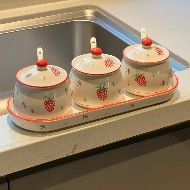 陶瓷草莓手绘调味盐罐家用装猪油咖啡豆储物罐子带盖勺防潮大容量