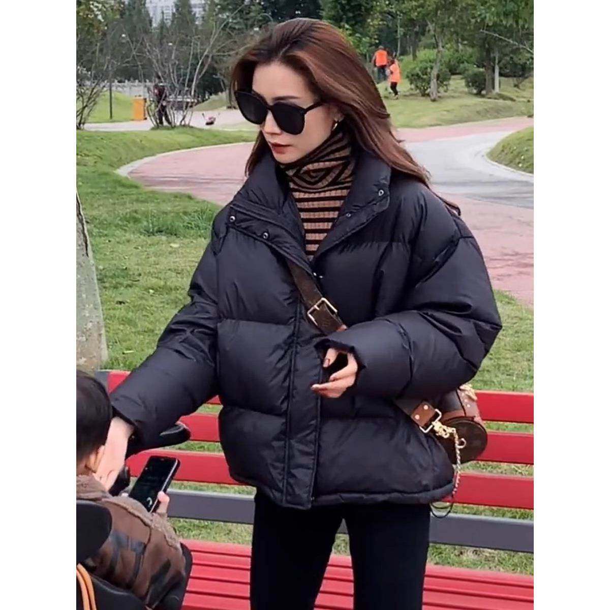 冬季羽绒服女2025年新款黑色短款韩版加厚小个子白鸭绒面包服外套