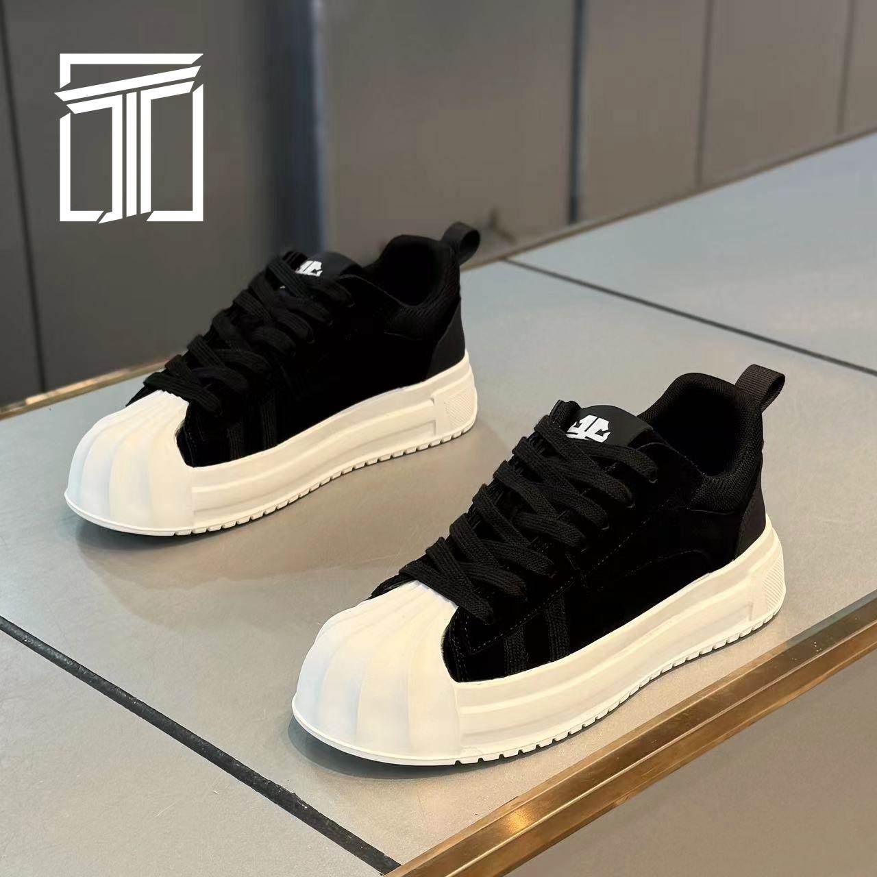 香港ITUN7G冬季新款男鞋厚底增高简约板鞋低帮拼接时尚百搭休闲鞋