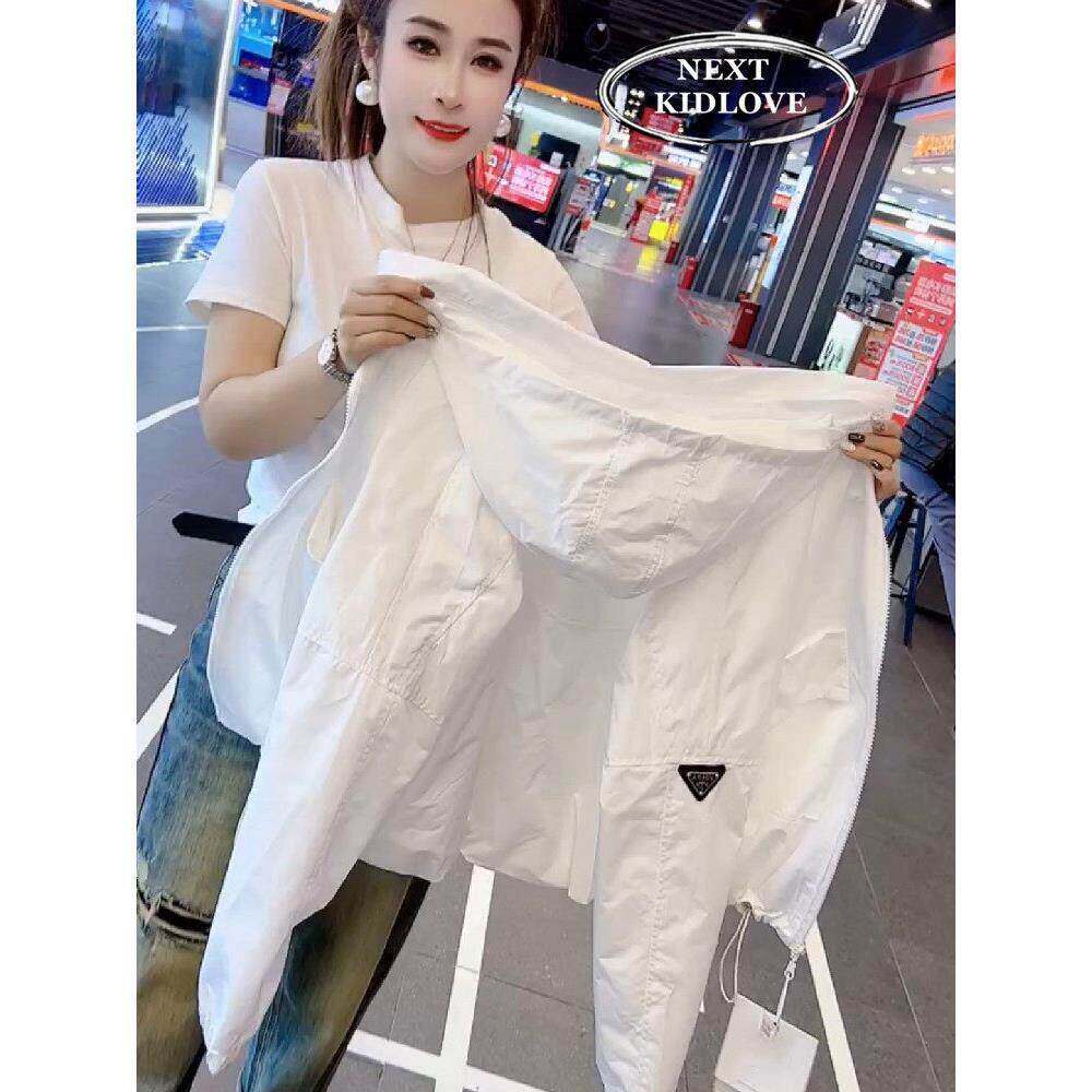 香港春秋爆款白色连帽冲锋衣外套女士休闲薄款抽绳风衣夹克欧洲站