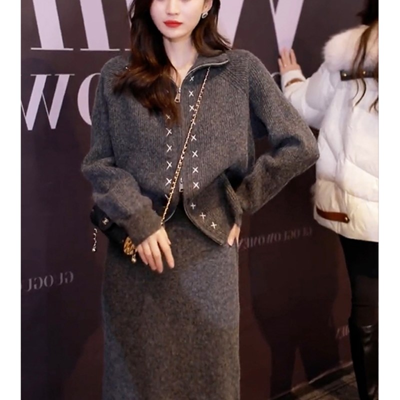 秋冬新款女装法式桔黄色优雅女士针织套装裙毛衣裙两件套