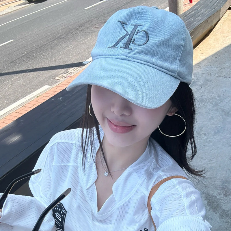 蓓俪欣同款夏浅蓝色字母刺绣宅女牛仔水洗软顶棒球帽显脸小鸭舌帽