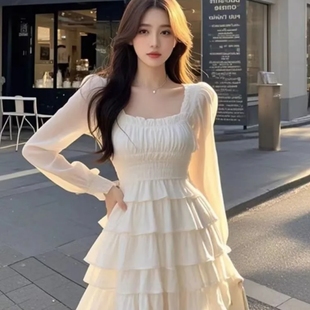 法式名媛甜美温柔风长袖方领连衣裙女2025春季新款收腰显瘦蛋糕裙