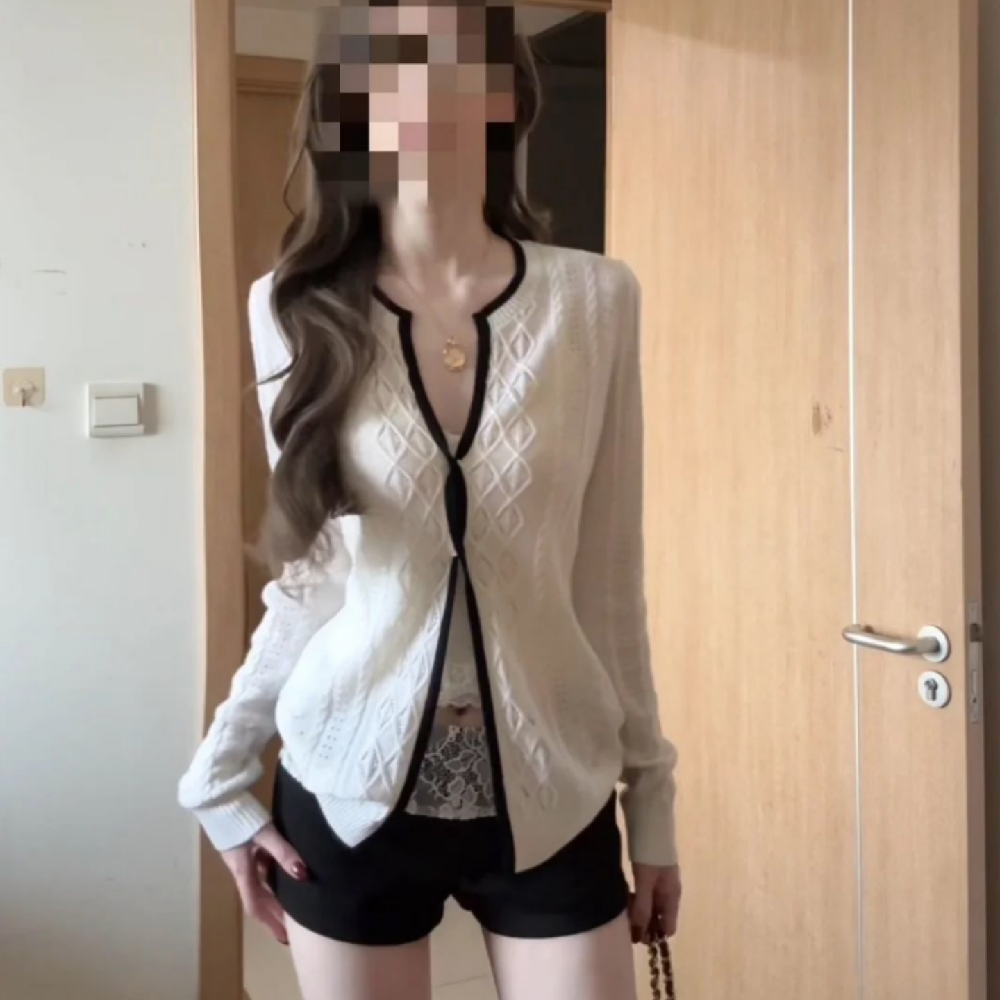 早秋辣妹套装女纯欲风设计感镂空针织开衫外套高腰显瘦蕾丝短裤潮
