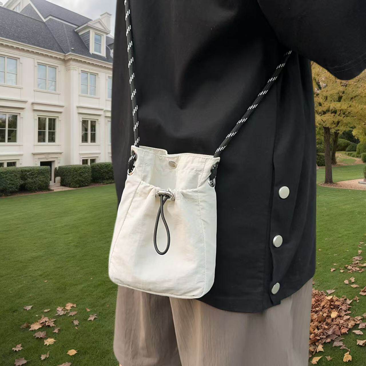 装手机的小斜挎包今年流行便携式手机包女2025韩版单肩斜挎包女小