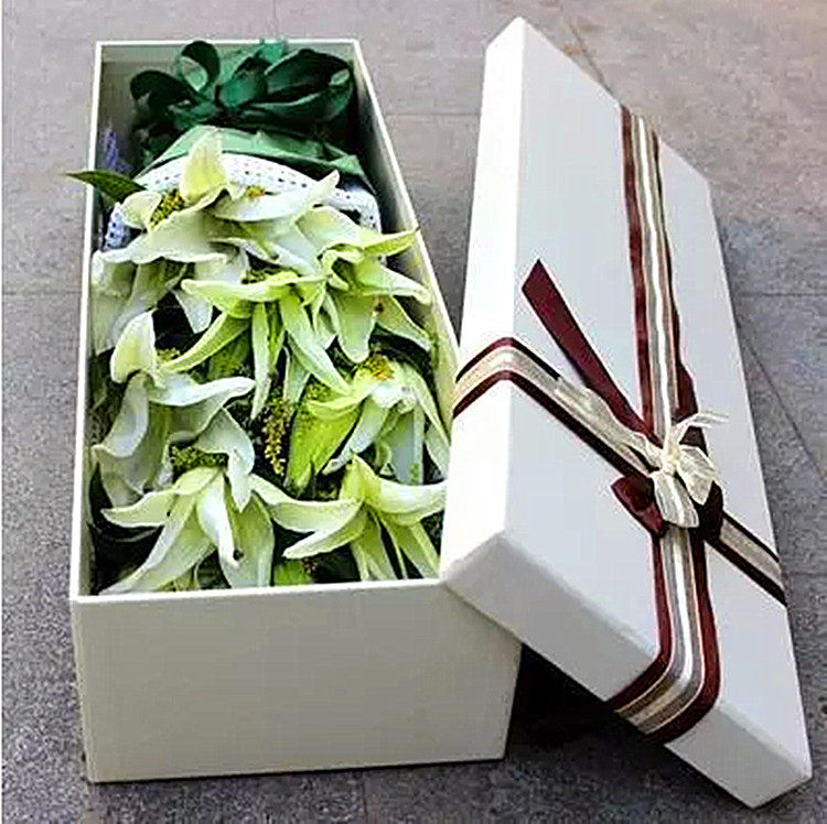 厦门鲜花百合花礼盒湖里思明订送花情人节母亲节礼物同城速递生日