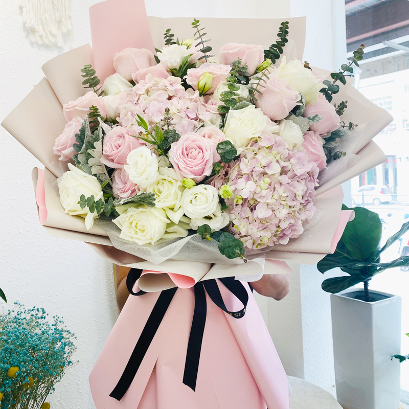 ins网红韩式混搭鲜花速递同城南宁11朵粉红玫瑰花束花店送花礼盒