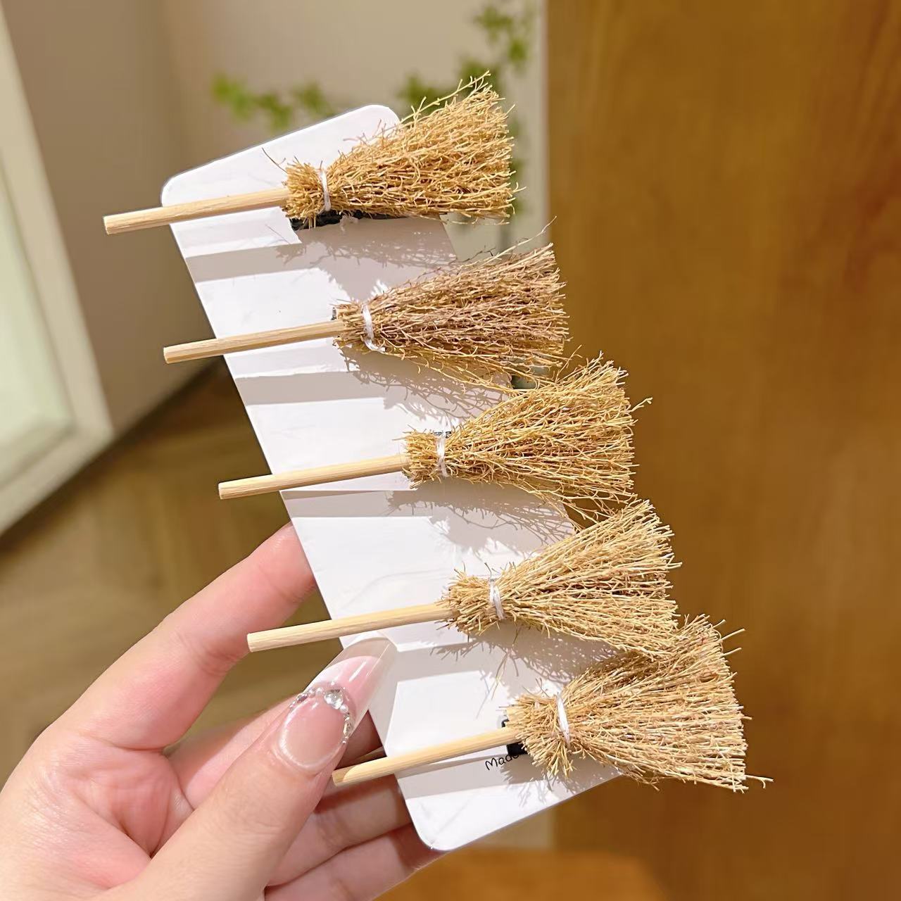 搞怪创意仿真扫把鸭嘴夹童可爱侧边刘海头发夹子网红发卡头饰