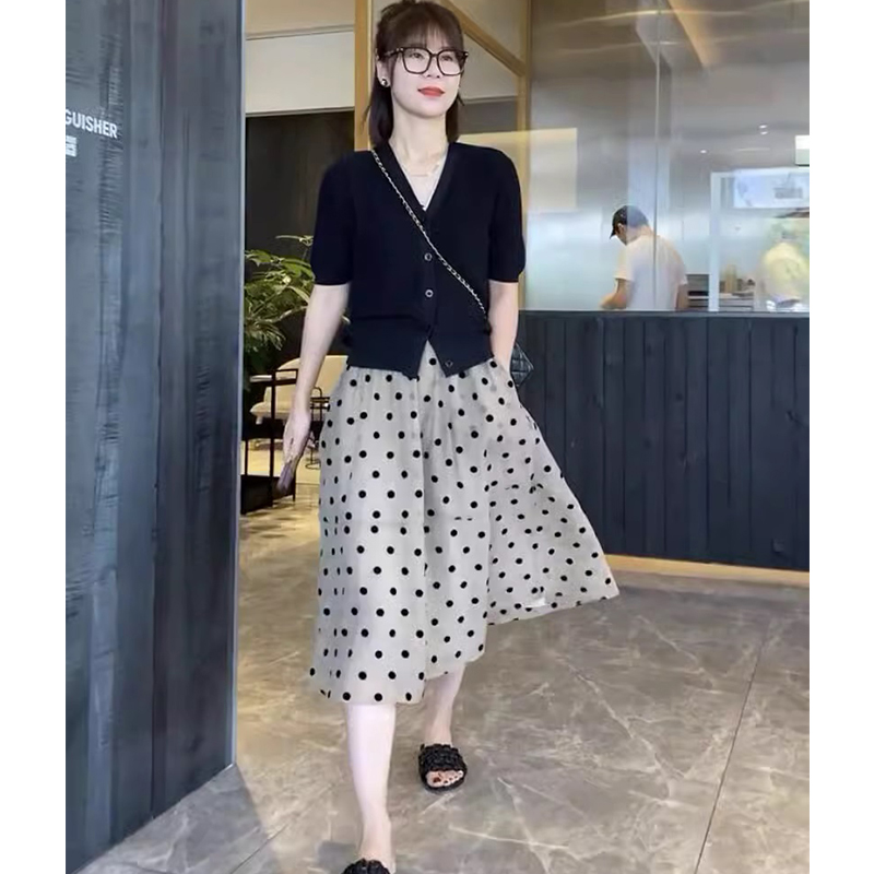 夏季新款黑色针织衫短袖正肩T恤女设计感上衣半身裙两件套装裙子