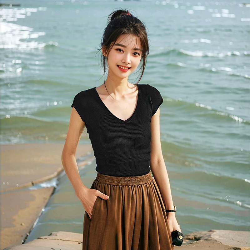 无袖V领薄款针织衫女夏季新款冰丝T恤气质内搭外穿修身打底衫上衣