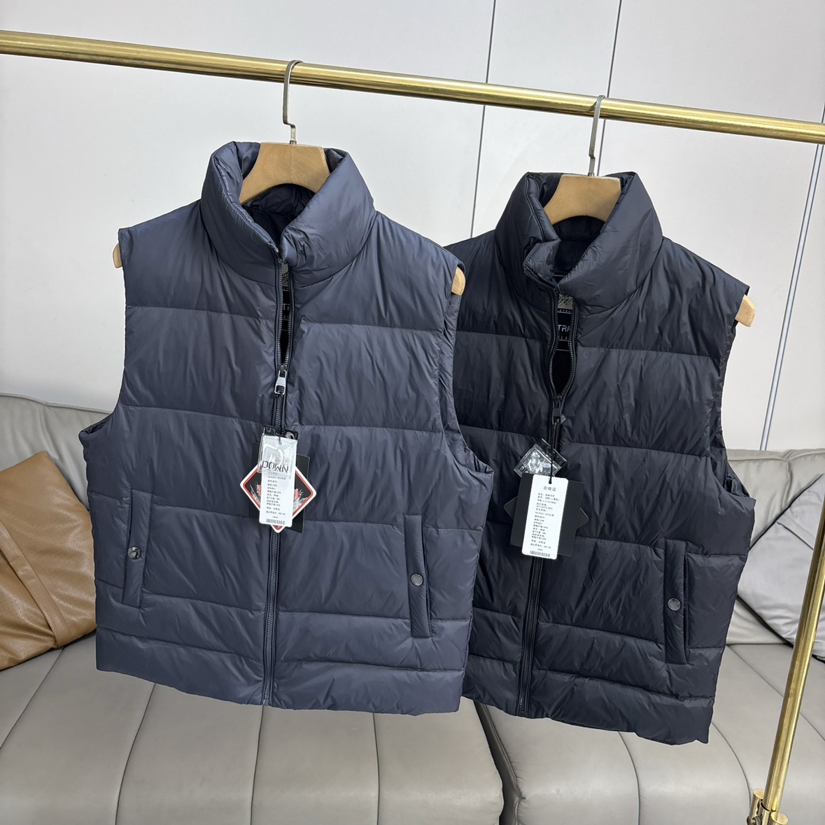 蓬松保暖 90鸭绒~秋冬外贸男装高端立领防风加厚保暖羽绒马甲外套