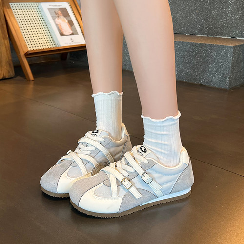 复古甜酷拼色厚底板鞋女款2026秋季新款绑带芭蕾德训鞋休闲阿甘鞋
