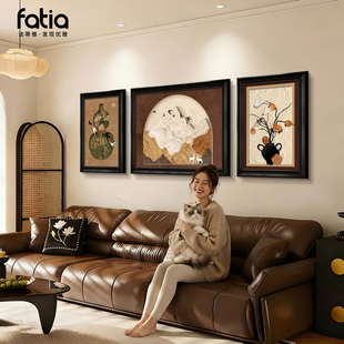 柿柿如意客厅装 饰画背有靠山三联壁画中古风沙发背景墙挂画高级感