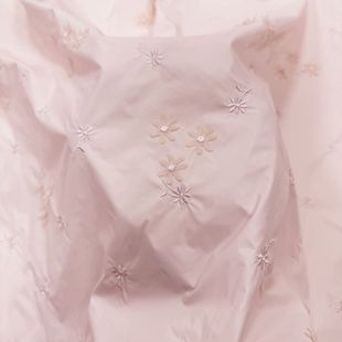 三合一羽绒布料防绒三合一绣花羽绒服面料直充尼丝纺立体保暖防风