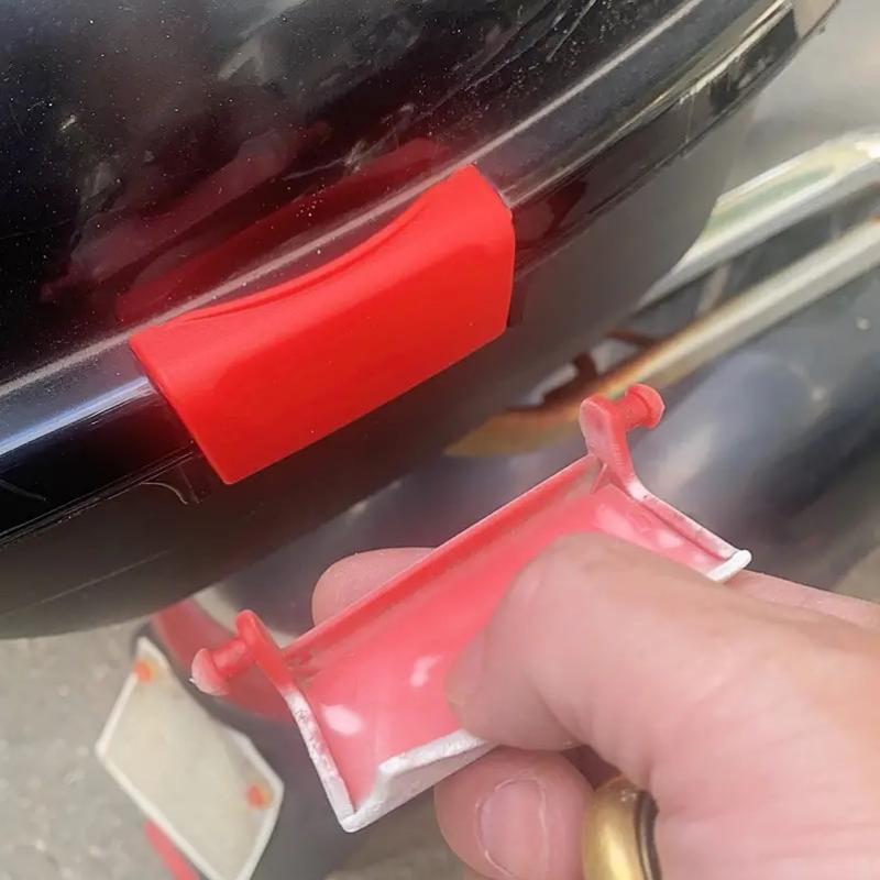 电瓶车后备箱卡扣电动车