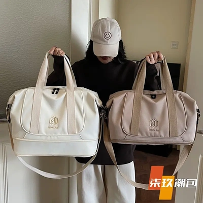 短途大容量时尚旅行包健身包