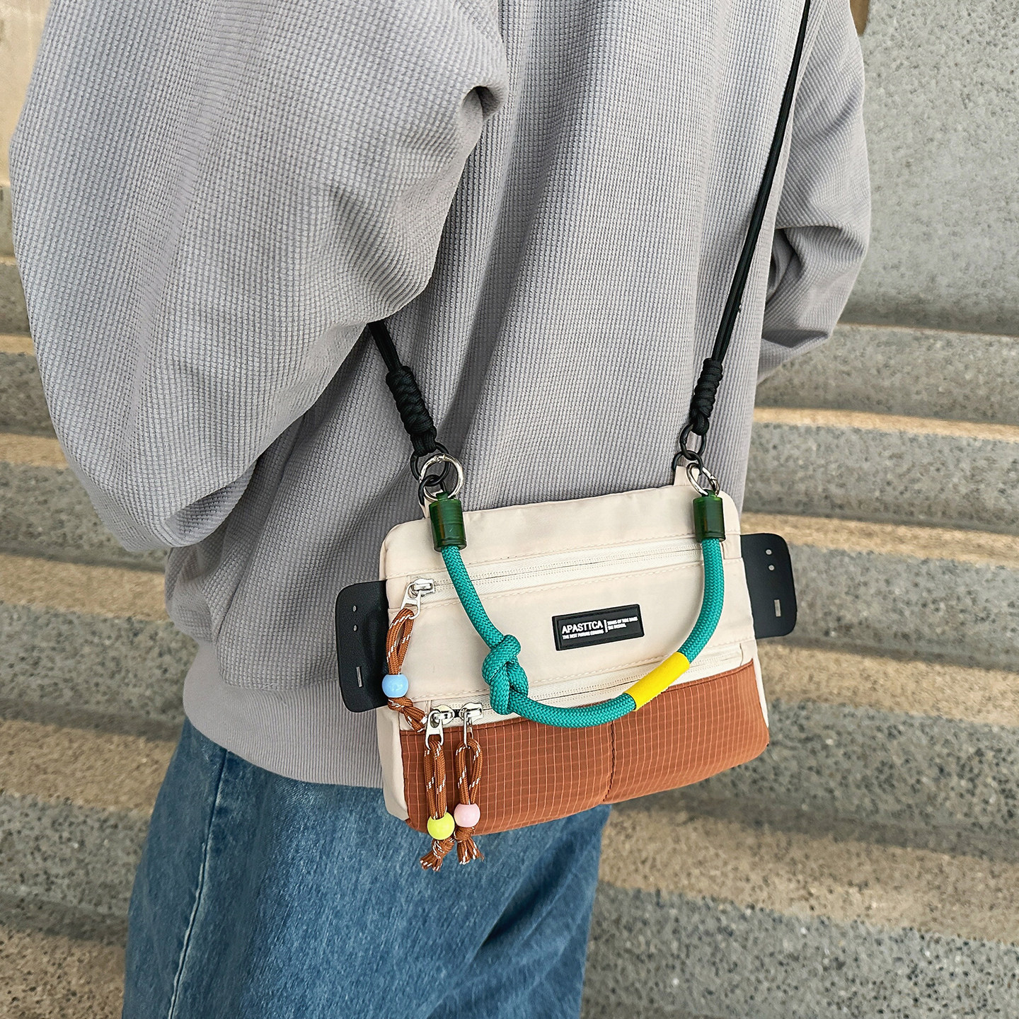 山系感小众设计包包女2025新款迷你斜挎包潮牌撞色零钱手机包单肩,箱包皮具/热销女包/男包,通用款女包,淘宝优惠券,粉丝福利购,淘宝优惠卷