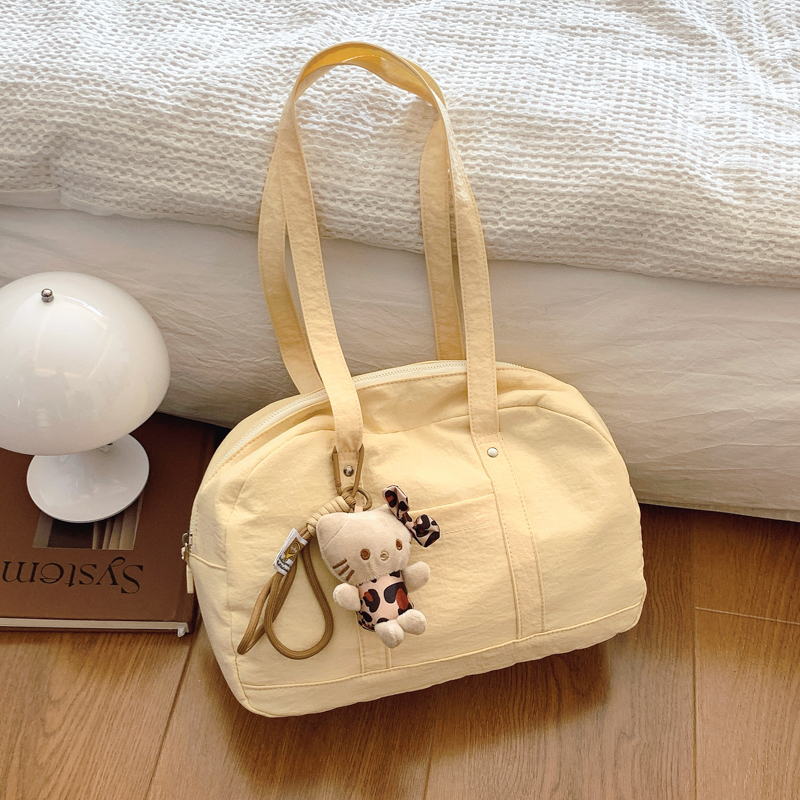 菇八八休闲大容量尼龙布包包