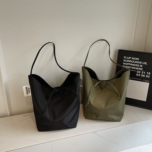 菇八八大容量爆款托特包