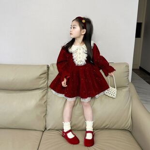 拖鞋放置架韩版女童2026秋冬新款红色蕾丝领丝绒连衣裙女孩闪闪加