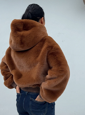 时髦连帽外套女短款毛绒欧美风咖啡色保暖百搭洋气宽松气质高级感