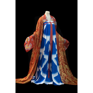 青泠谷蓝色鱼鳞纹花瓣裙提花布料背带裙