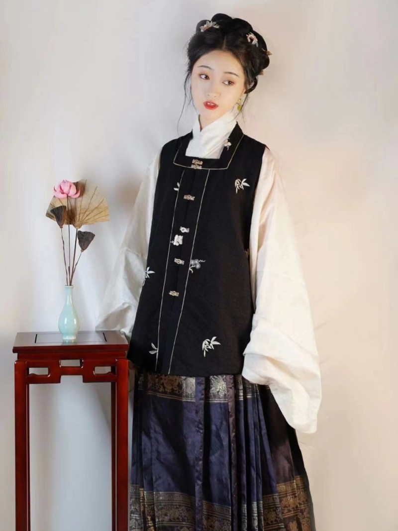 [SUIHAN] QINGLINGGU SUIHAN BIJIA HANFU 오리지널 명나라 데일리 더블 브레스트 쇼트 재킷과 여성용 말 얼굴 스커트 봄 가을
