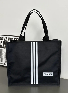 新款FASHION轻职风便携式春季手提包肩包时尚健身黑色dk布包