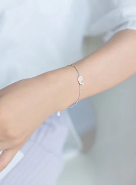 小鲸鱼手链女韩版简约森系蓝色海豚手饰清新闺蜜学生礼物