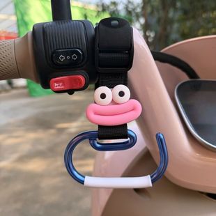 电动车实用小配件2026新款彩色挂钩可爱公仔装饰耐用电动车挂钩三