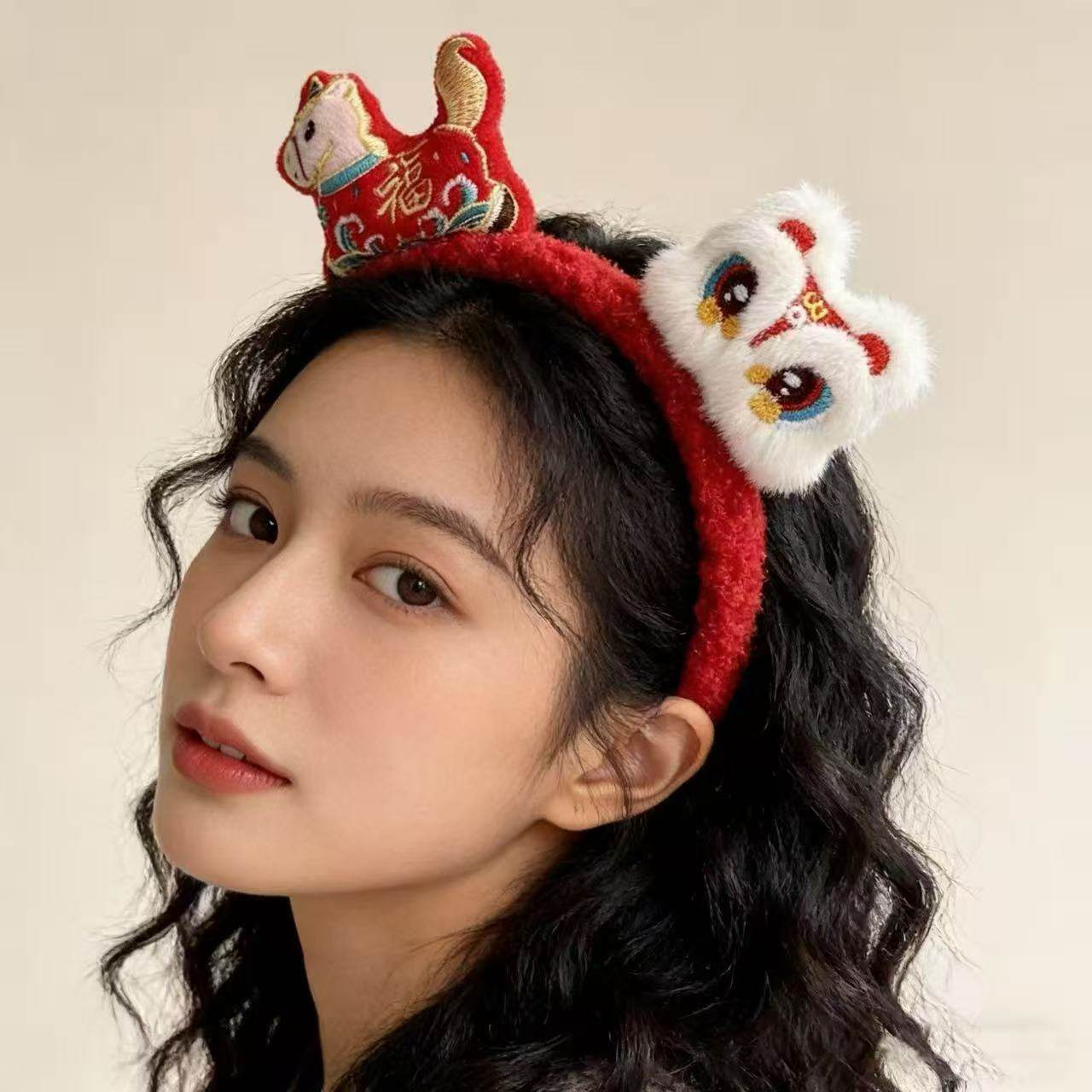 新年快乐发箍2026新年元旦福马生肖发箍喜庆儿童毛绒发饰红色头饰,美发护发/假发,假发发箍,淘宝优惠券,粉丝福利购,淘宝优惠卷